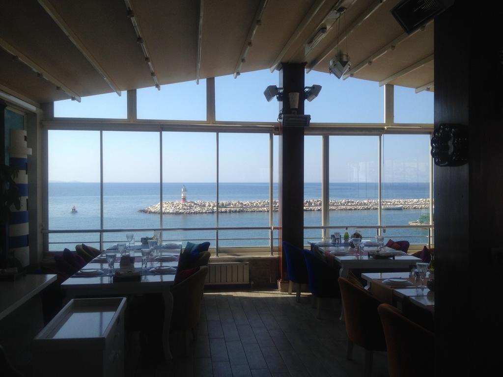Alp Otel Restaurant Küçükkuyu Exteriér fotografie