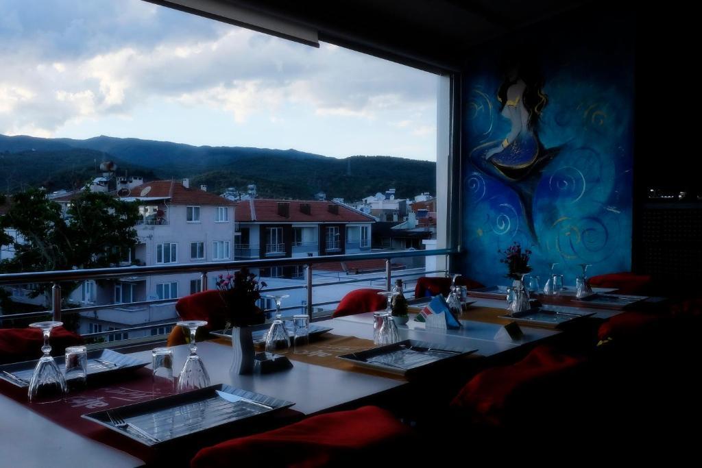 Alp Otel Restaurant Küçükkuyu Exteriér fotografie